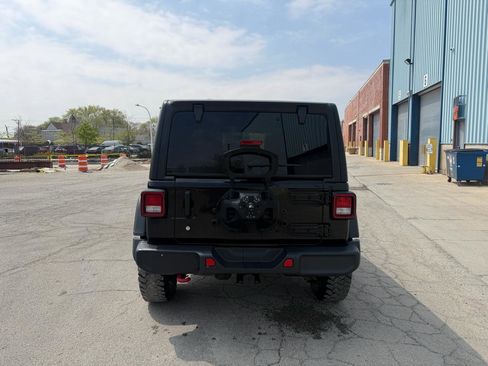 Used 2018 Jeep Wrangler Unlimited Rubicon AWD/4WD image 7