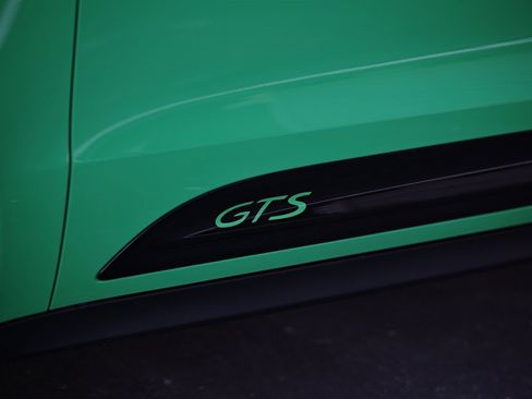 New 2026 Porsche Macan GTS image 14