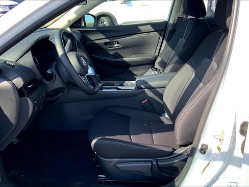 New 2025 Nissan Sentra SV w/ All-Weather Package image 10