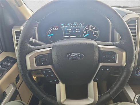 Used 2016 Ford F150 Lariat image 18
