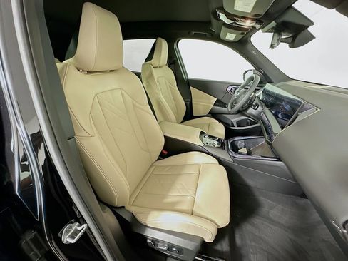 Used 2025 BMW X3 xDrive30i w/ Convenience Package image 27