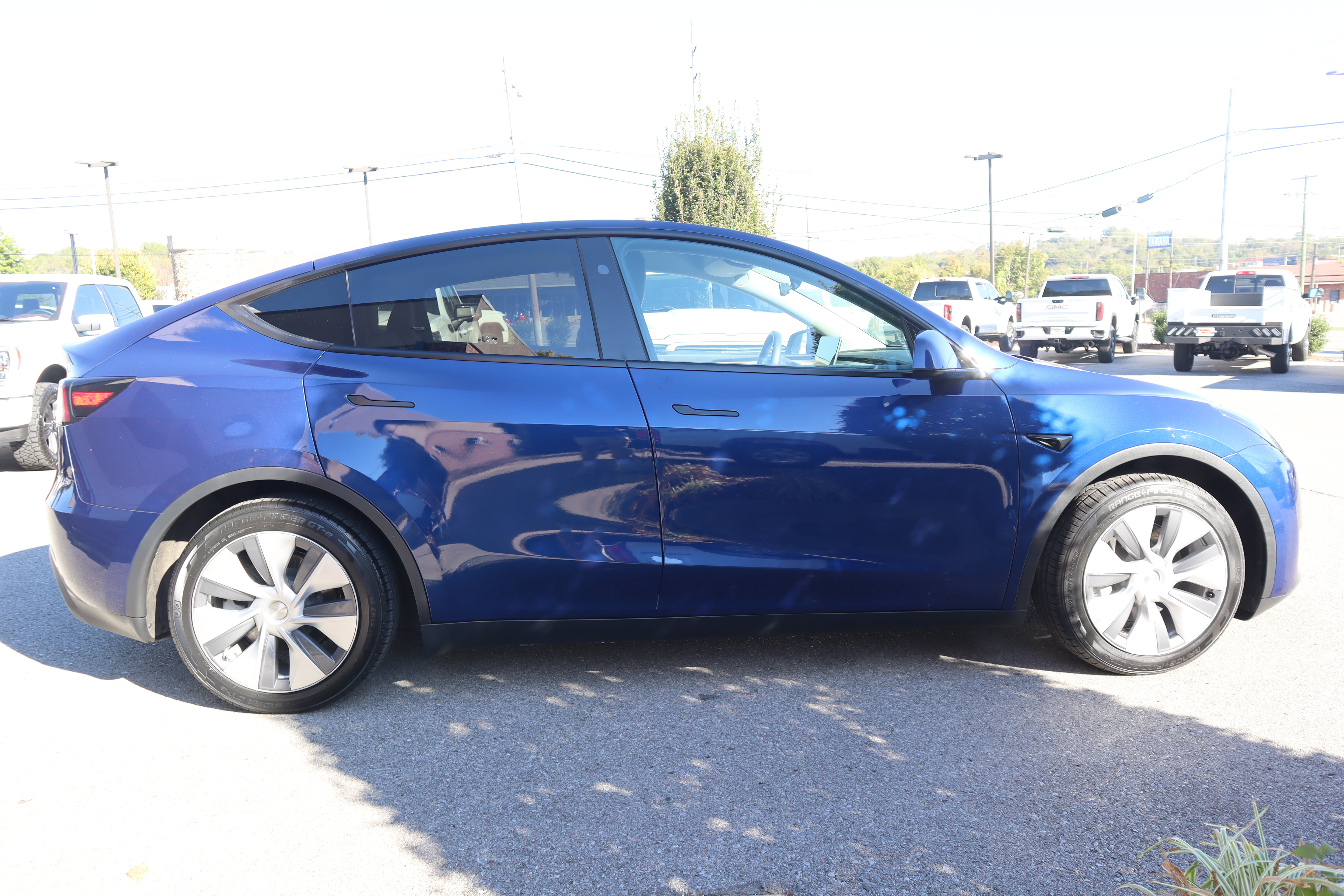 Used 2023 Tesla Model Y Long Range AWD/4WD image 6