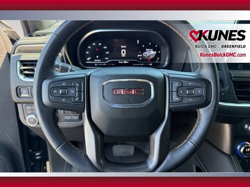 Used 2023 GMC Yukon AT4 w/ Technology Package AWD/4WD image 22