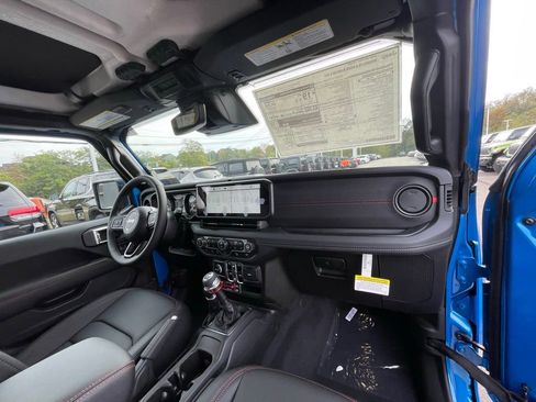 New 2025 Jeep Wrangler Unlimited Rubicon image 14