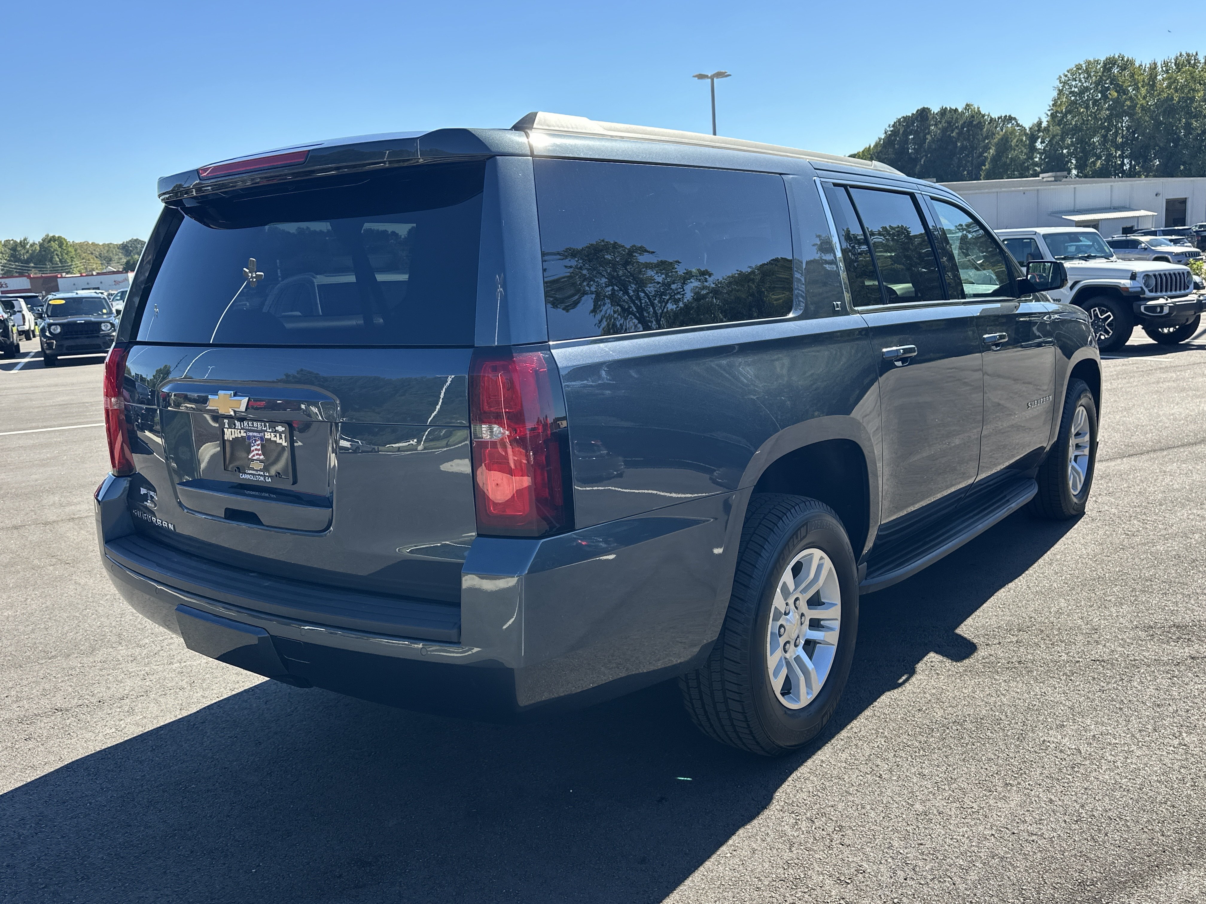 Used 2020 Chevrolet Suburban LT AWD/4WD image 7
