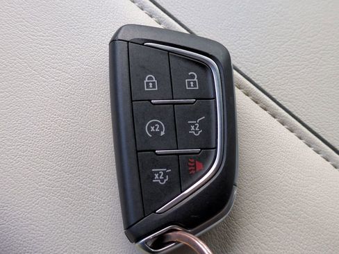 Certified 2025 Cadillac Escalade Sport w/ LPO, ONYX Package image 30