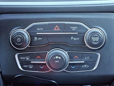 Used 2022 Dodge Charger SXT image 24