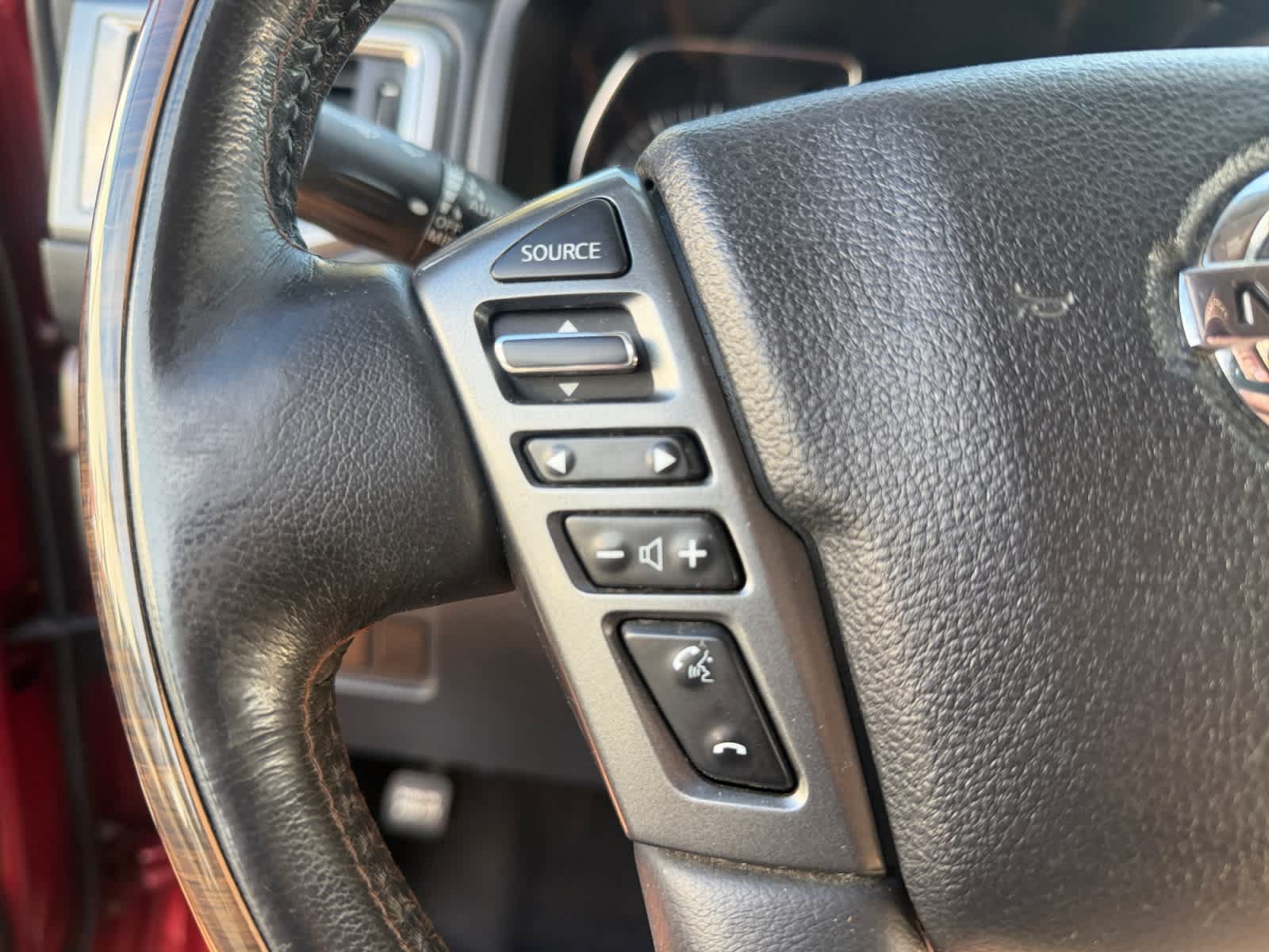 Used 2017 Nissan Titan Platinum Reserve AWD/4WD image 23
