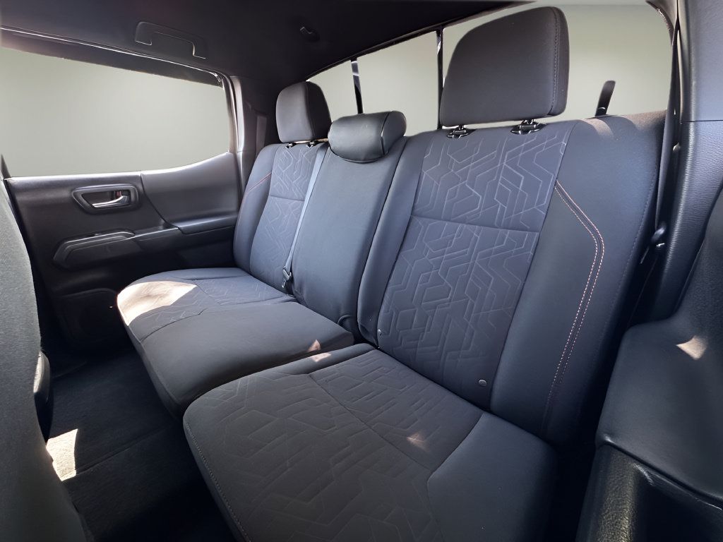 Used 2020 Toyota Tacoma TRD Sport RWD image 21