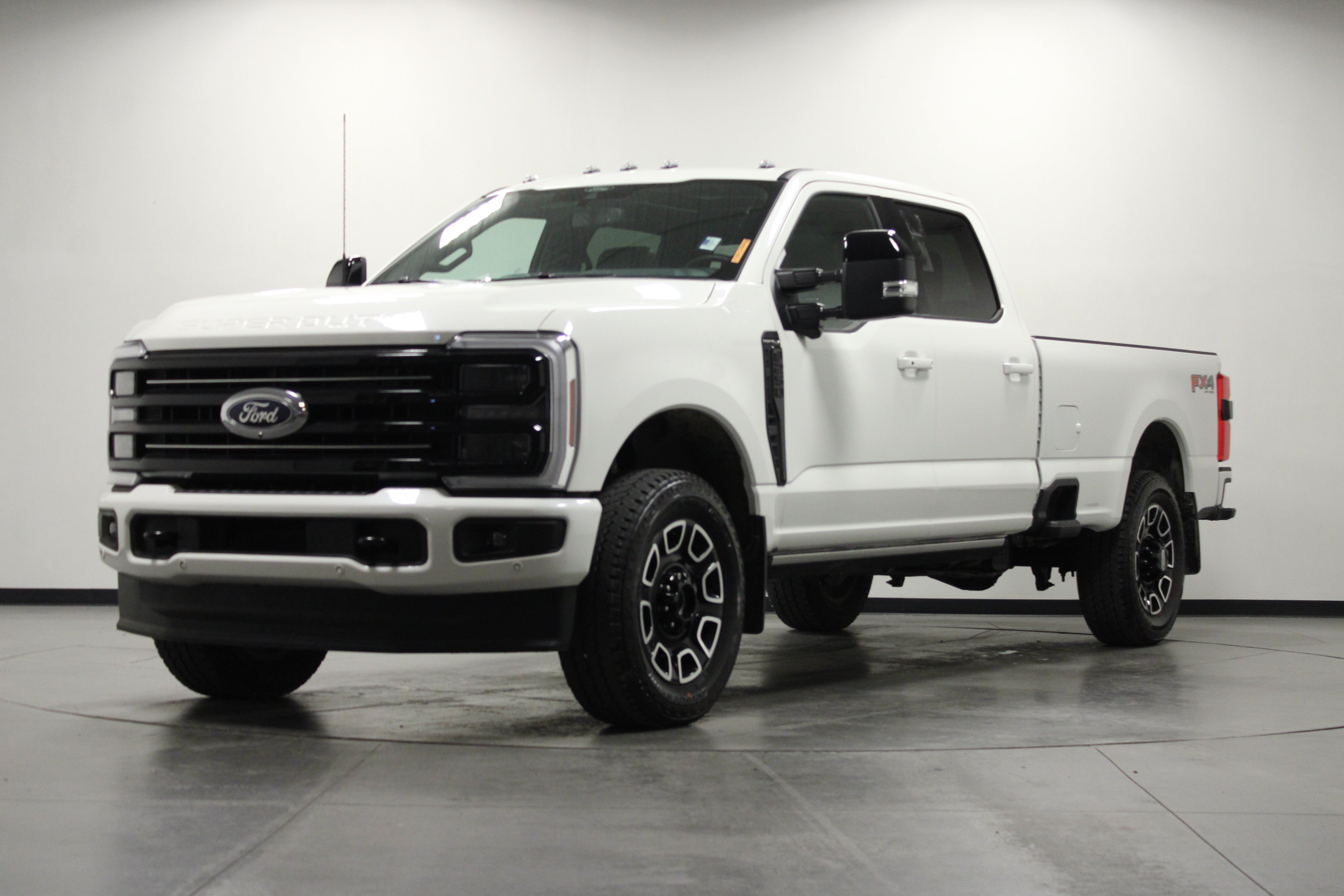 Used 2026 Ford F250 Platinum AWD/4WD image 8