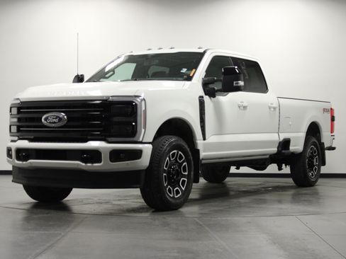 Used 2026 Ford F250 Platinum AWD/4WD image 8