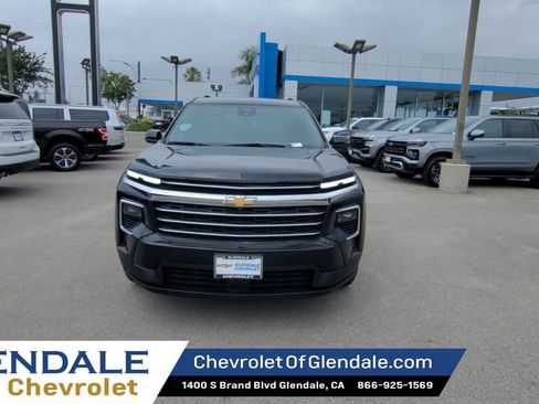 Certified 2024 Chevrolet Traverse LT AWD/4WD image 3