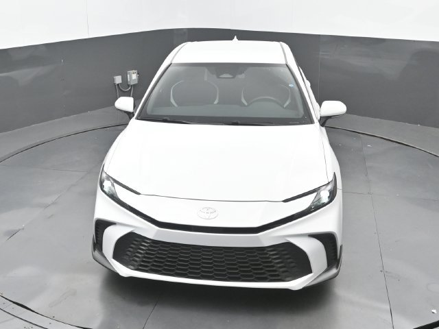 Used 2025 Toyota Camry SE FWD image 14
