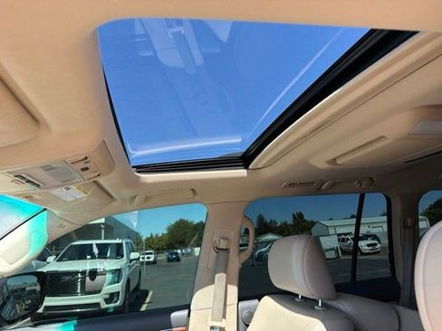Used 2013 Toyota Land Cruiser AWD/4WD image 11