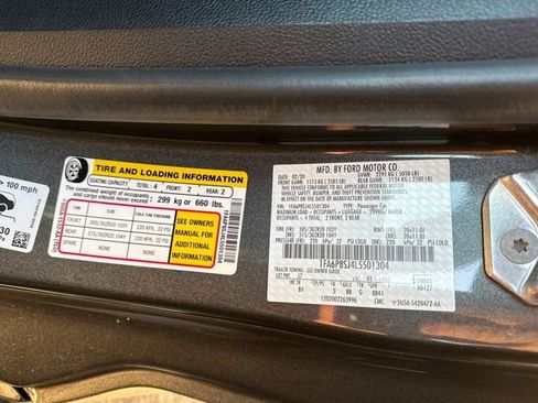 Used 2020 Ford Mustang Shelby GT500 w/ Technology Package image 24