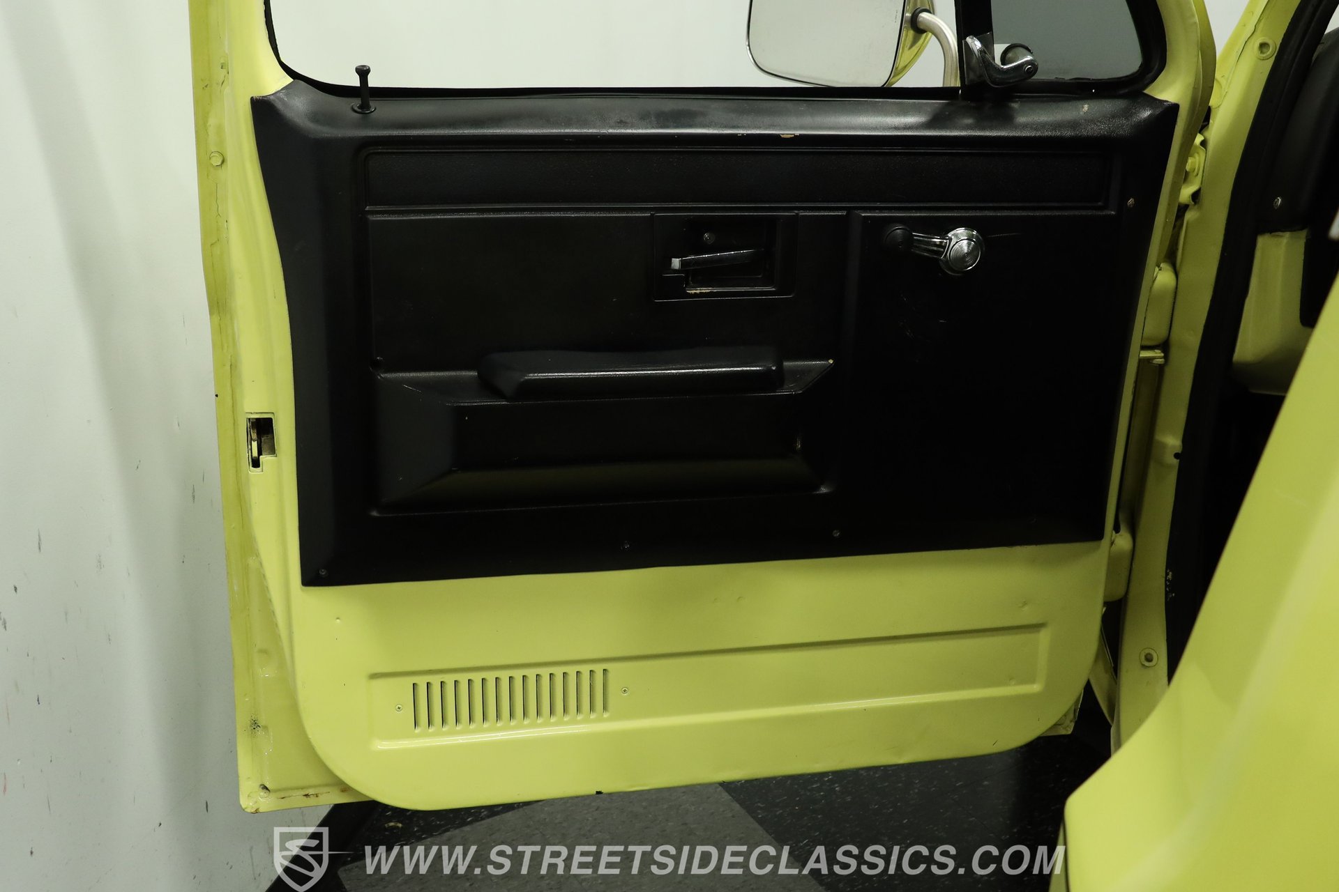 Used 1987 Chevrolet Silverado 1500 1500 RWD image 33
