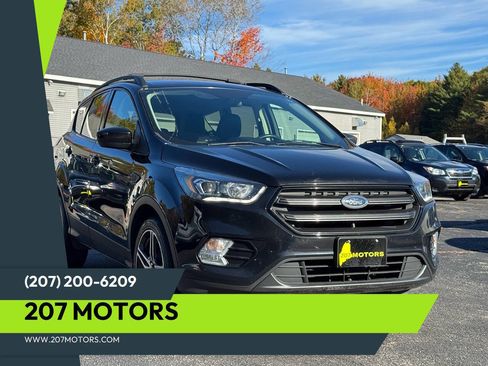 Used 2019 Ford Escape SEL image 1