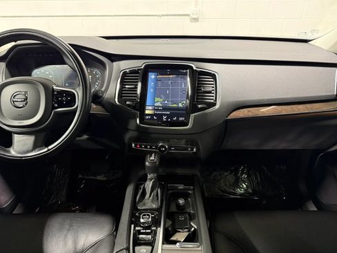 Used 2017 Volvo XC90 T6 Momentum AWD/4WD image 20