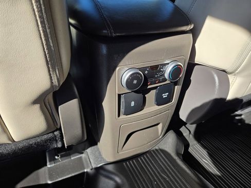 Used 2022 Ford Explorer Platinum w/ Equipment Group 601A image 29