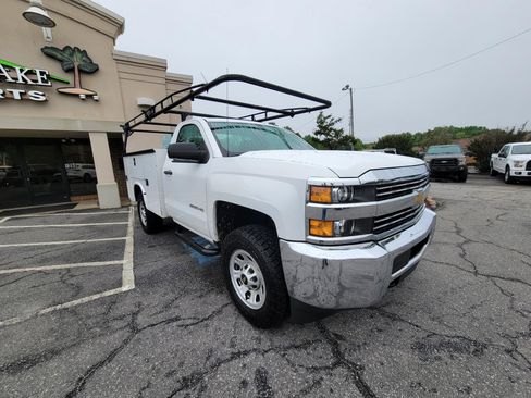 Used 2018 Chevrolet Silverado 2500 W/T w/ WT Fleet Convenience Package RWD image 9