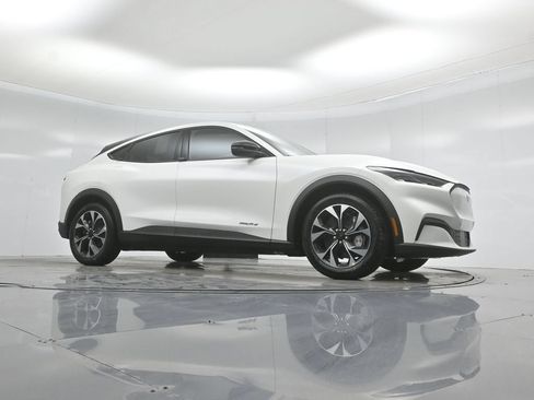 New 2026 Ford Mustang Mach-E Select RWD image 3