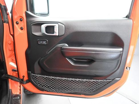 Used 2020 Jeep Wrangler Unlimited Rubicon AWD/4WD image 34
