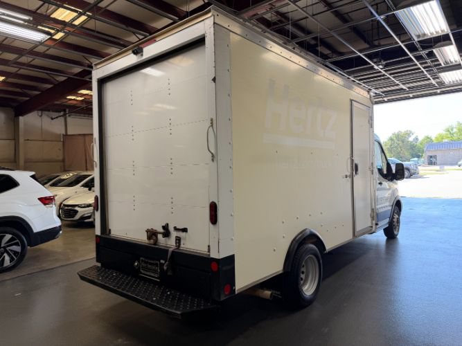 Used 2022 Ford Transit 350 DRW RWD image 5