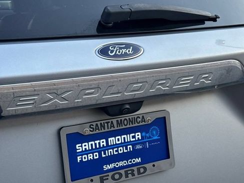 Used 2023 Ford Explorer Limited RWD image 7