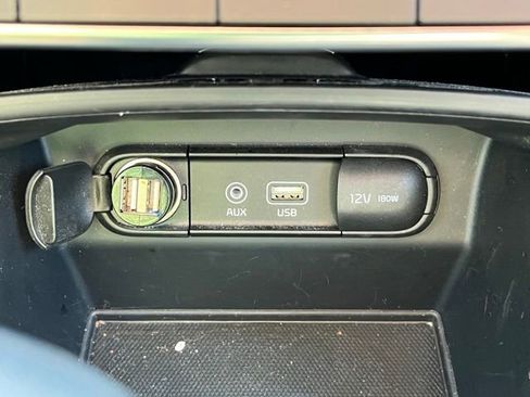 Used 2020 Kia Sorento LX w/ LX I4 Convenience Package image 25