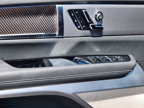 New 2026 Cadillac Vistiq Sport image 21