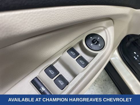 Used 2018 Ford Escape SE FWD image 31