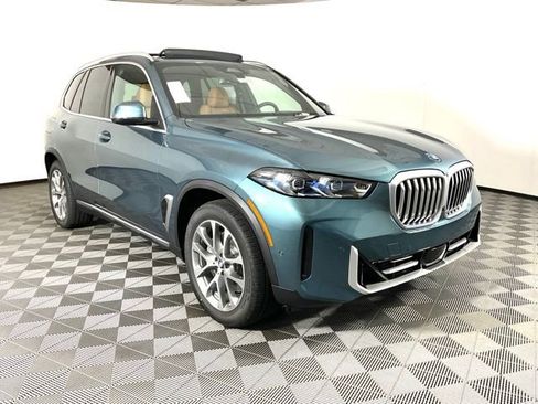 New 2026 BMW X5 xDrive50e w/ Executive Package image 3