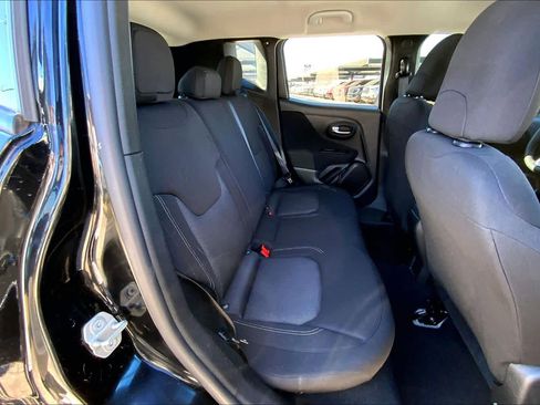 Used 2021 Jeep Renegade Sport image 17