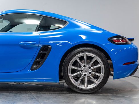 Used 2025 Porsche 718 Cayman RWD image 40