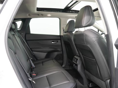 Used 2025 Nissan Murano SL AWD/4WD image 14