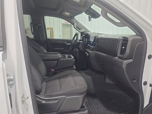Used 2023 Chevrolet Silverado 1500 LT image 27