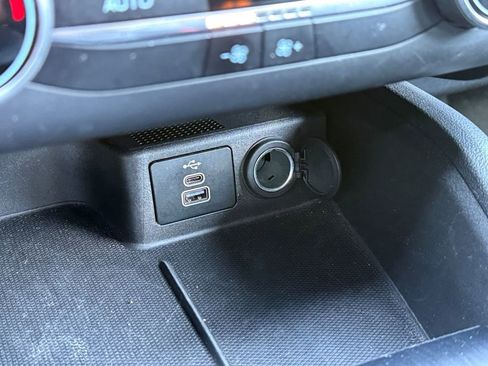 Used 2025 Ford Escape ST-Line AWD/4WD image 34