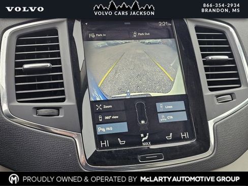 Used 2018 Volvo XC90 T6 Momentum w/ Convenience Package image 11