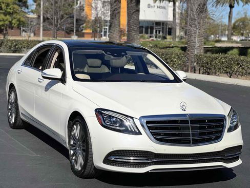 Used 2019 Mercedes-Benz S 560 Sedan image 20