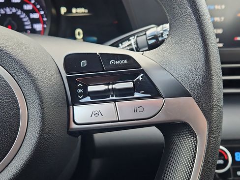 Used 2023 Hyundai Elantra SEL image 14