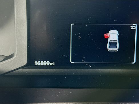 Used 2025 Toyota Tacoma SR5 RWD image 13