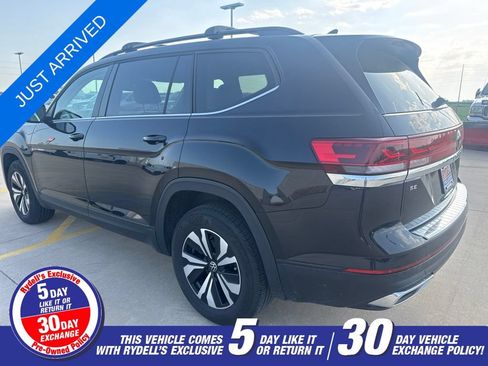 Used 2024 Volkswagen Atlas SE AWD/4WD image 8