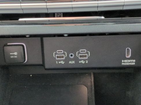 Used 2022 Jeep Wagoneer Series III w/ Premium Group I RWD image 24