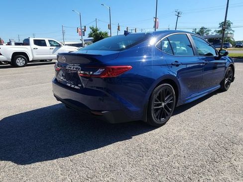 Certified 2025 Toyota Camry SE w/ Convenience Package FWD image 6