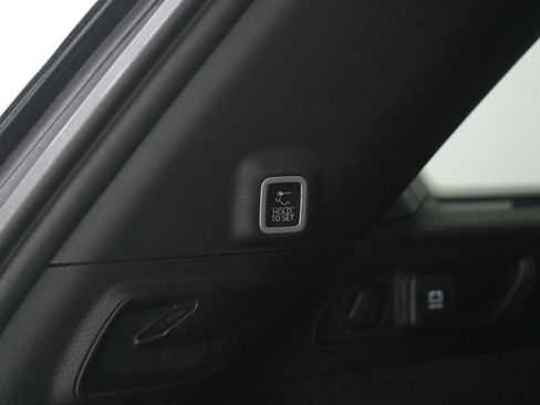 Used 2023 Jeep Grand Cherokee Overland w/ Advanced Protech Group III image 11