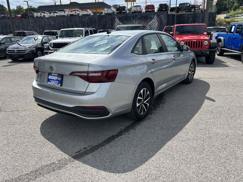 Used 2024 Volkswagen Jetta S FWD image 3