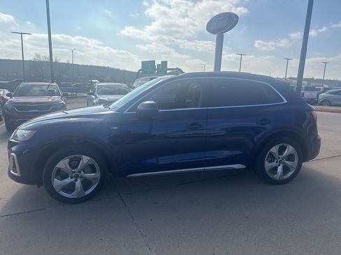 Used 2022 Audi Q5 2.0T Premium Plus w/ Premium Plus Package image 4