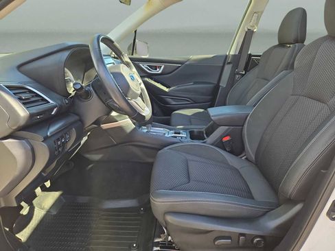 Used 2022 Subaru Forester Premium image 21