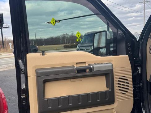 Used 2013 Ford F250 Lariat w/ Lariat Ultimate Pkg image 9