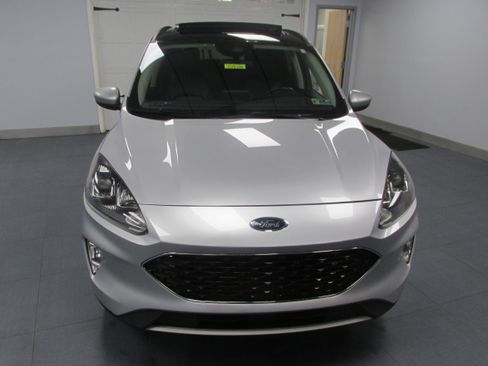 Used 2020 Ford Escape SEL image 2